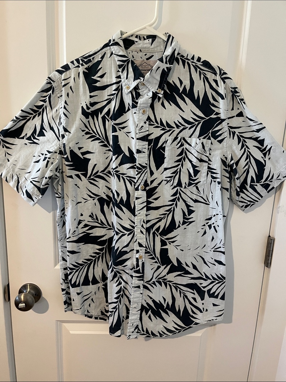 St. John's Bay navy blue and White Leaf Print Short-Sleeve Button-Down Shirt